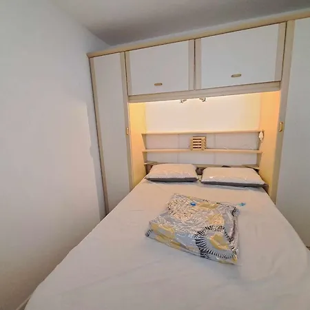 Appartement Rdc Avec Acces Direct Plage, Grande Terrasse, Cuisine Equipee, Parking - Fr-1-326-837